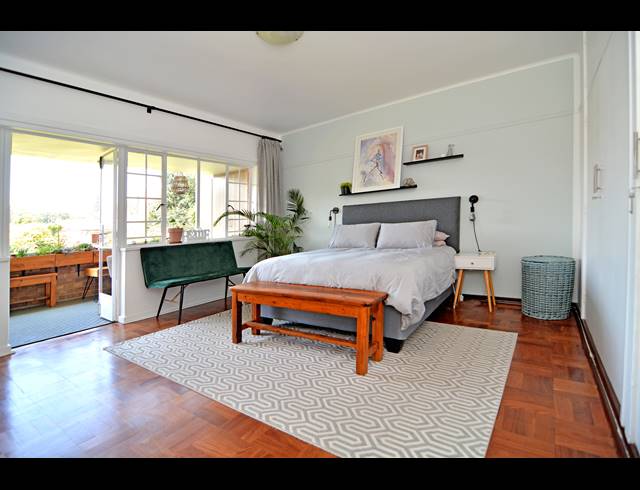 1 BEDROOM APARTMENT FOR SALE IN WAVERLEY